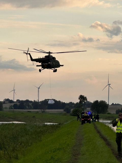 Koniec akcji w Świętym Gaju. Wał został uszczelniony zdjęcie nr 334998