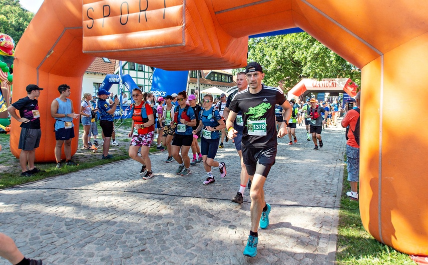 Gmina Tolkmicko przyciągnęła biegaczy zdjęcie nr 335219
