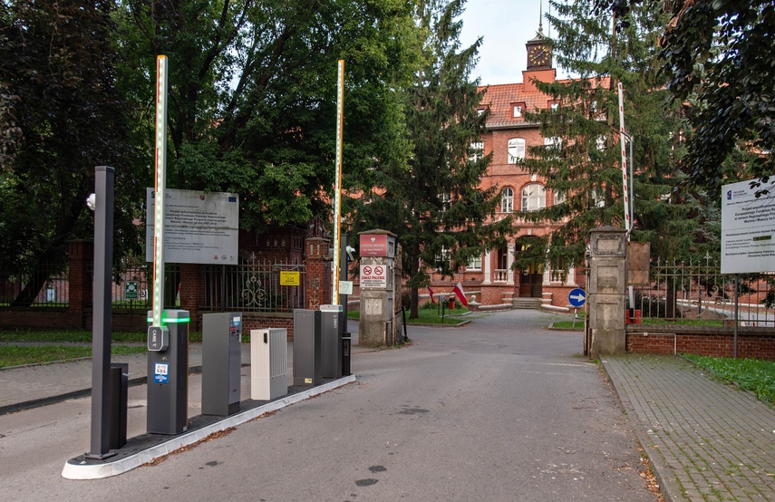 Płatny system parkingowy w Szpitalu Miejskim  zdjęcie nr 335376