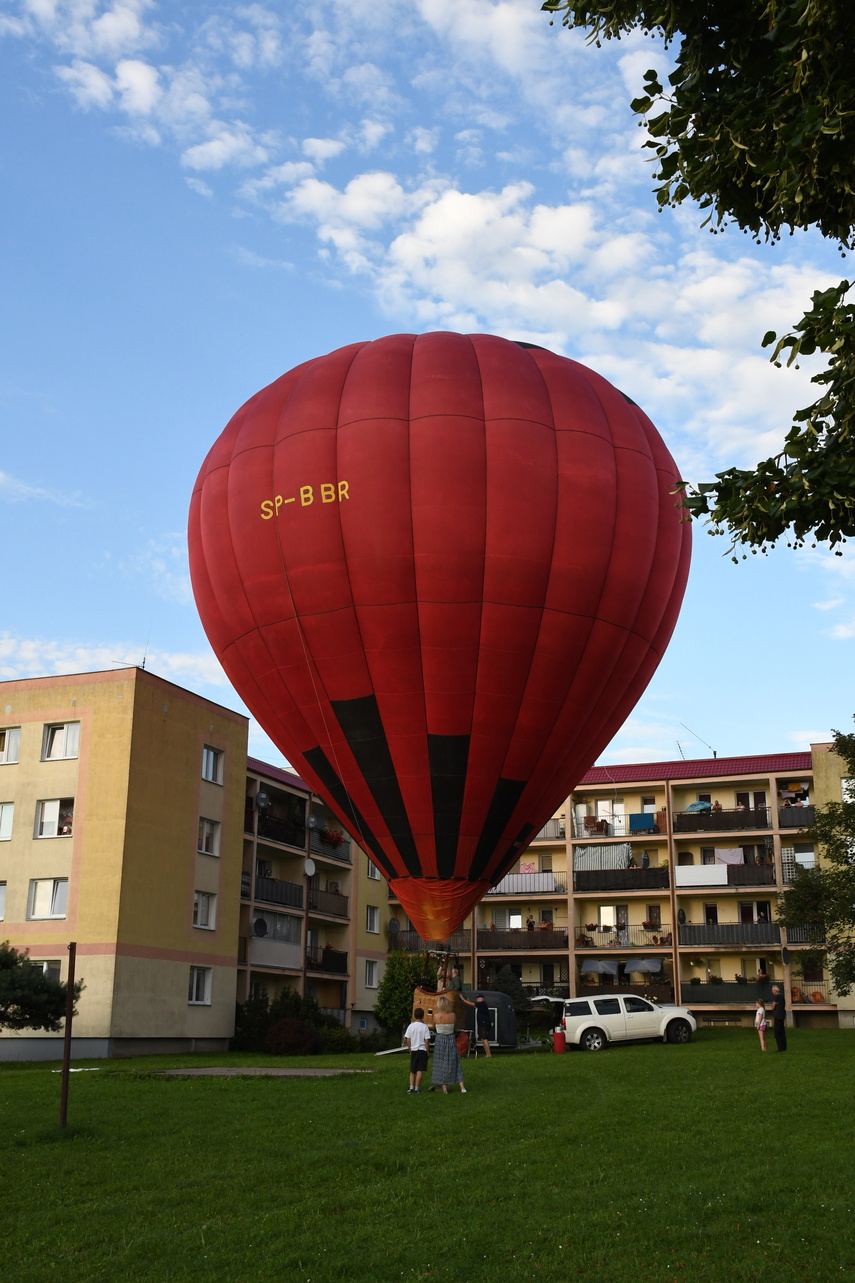 "Kieruje nami wiatr" zdjęcie nr 335396