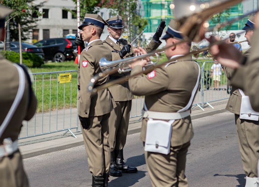 Tak elblążanie obchodzili Święto Wojska Polskiego zdjęcie nr 335472