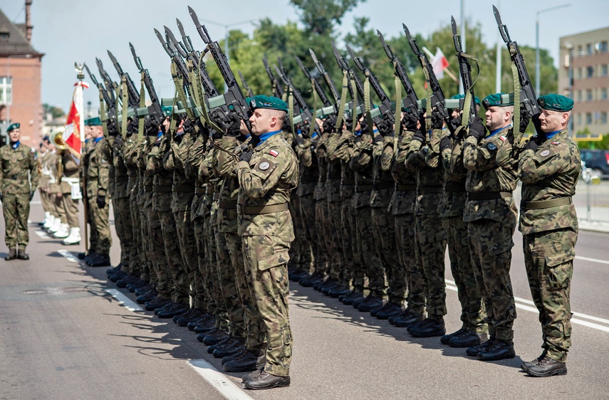 Tak elblążanie obchodzili Święto Wojska Polskiego zdjęcie nr 335485