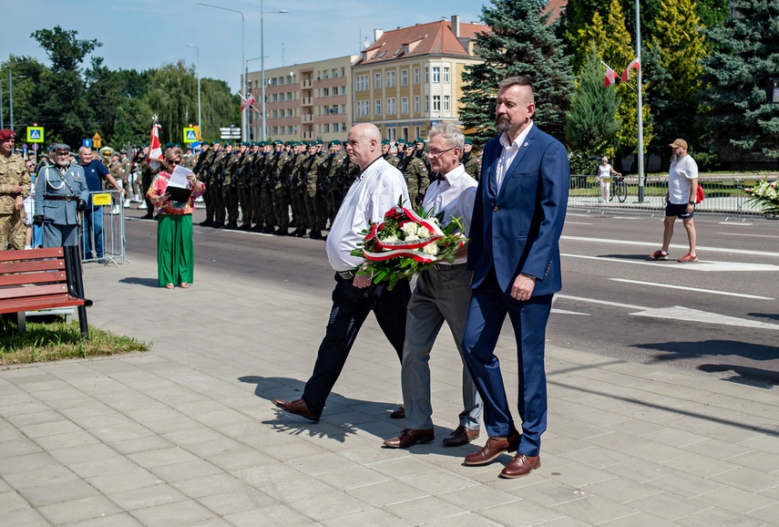 Tak elblążanie obchodzili Święto Wojska Polskiego zdjęcie nr 335499