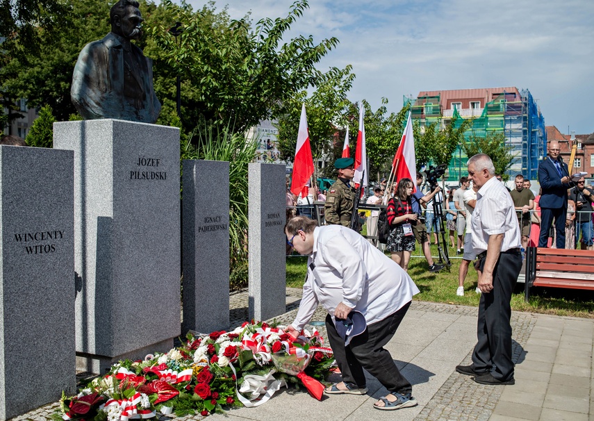 Tak elblążanie obchodzili Święto Wojska Polskiego zdjęcie nr 335503