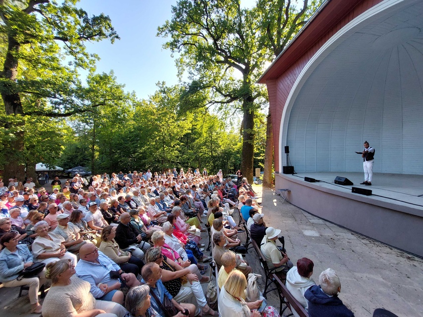 Letni salon żegnamy operetką  zdjęcie nr 335522