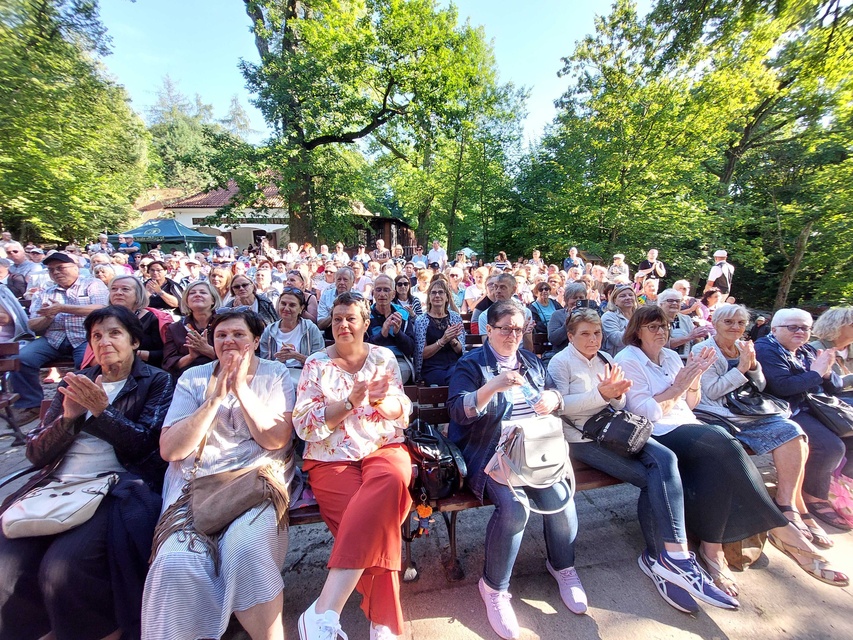 Letni salon żegnamy operetką  zdjęcie nr 335517