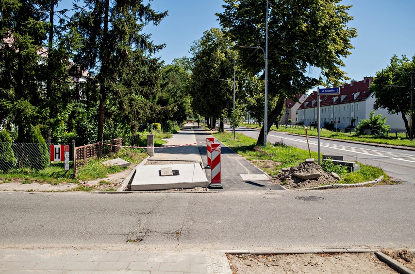 Ścieżki w budowie, rowerzyści już korzystają zdjęcie nr 335542