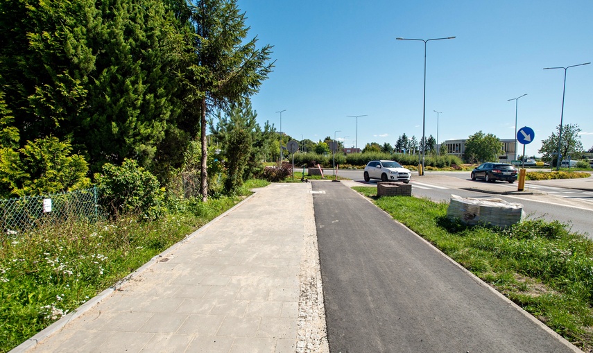 Ścieżki w budowie, rowerzyści już korzystają zdjęcie nr 335545