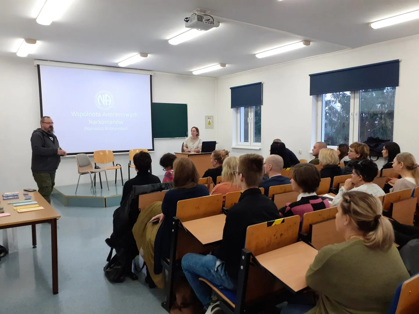 Akademia Medycznych i Społecznych Nauk Stosowanych. Studia na miarę Twoich potrzeb zdjęcie nr 336046