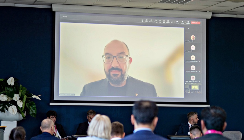 Jak technologia rewolucjonizuje medycynę zdjęcie nr 336738