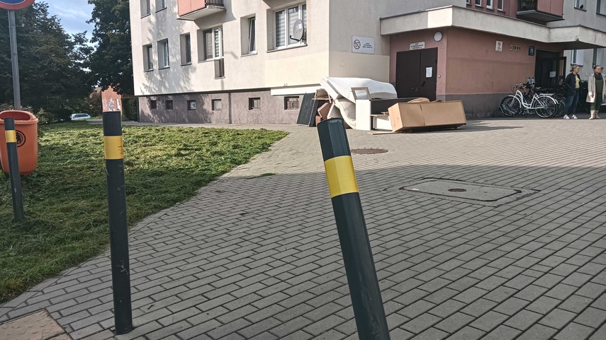 Słupki, które uprzykrzyły mieszkańcom życie zdjęcie nr 337773