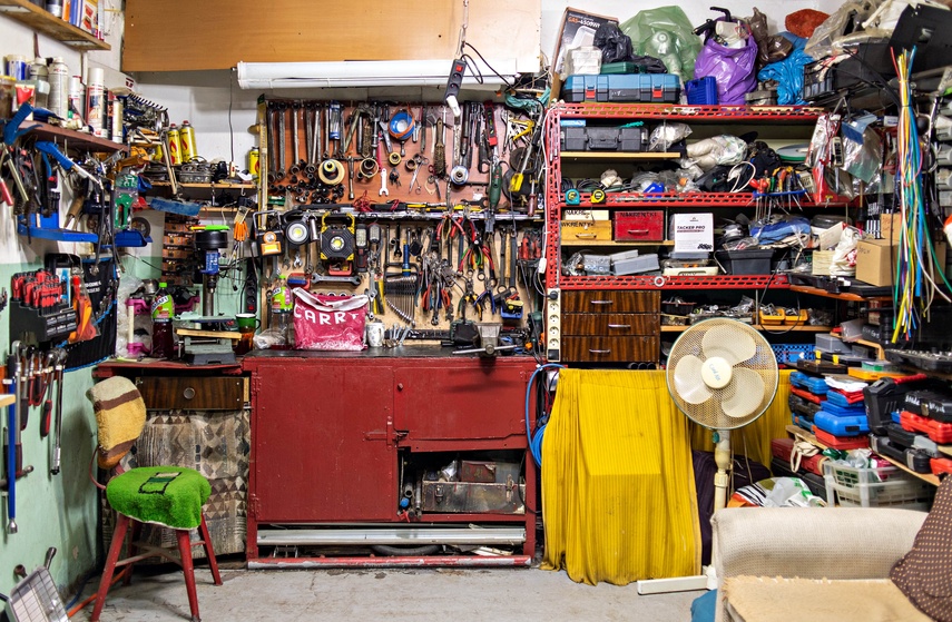 70-latek od pół roku mieszka w garażu, bez wody i ogrzewania zdjęcie nr 338082 70-latek od pół roku mieszka w garażu, bez wody i ogrzewania zdjęcie nr 338082