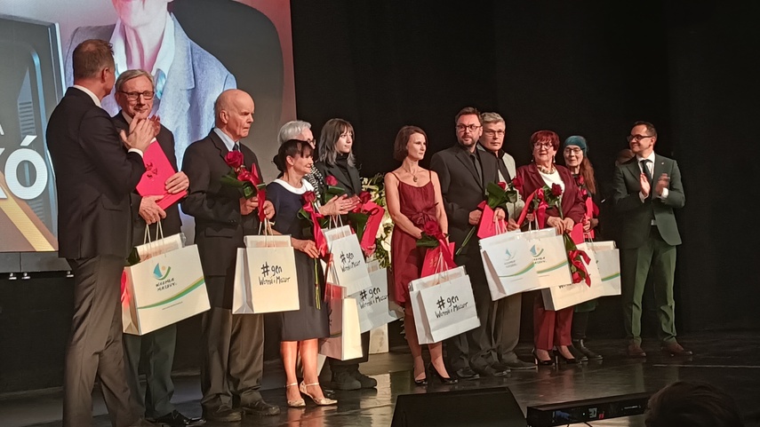 Inauguracja roku kulturalnego i 50-lecie Teatru zdjęcie nr 338235 Inauguracja roku kulturalnego i 50-lecie Teatru zdjęcie nr 338235