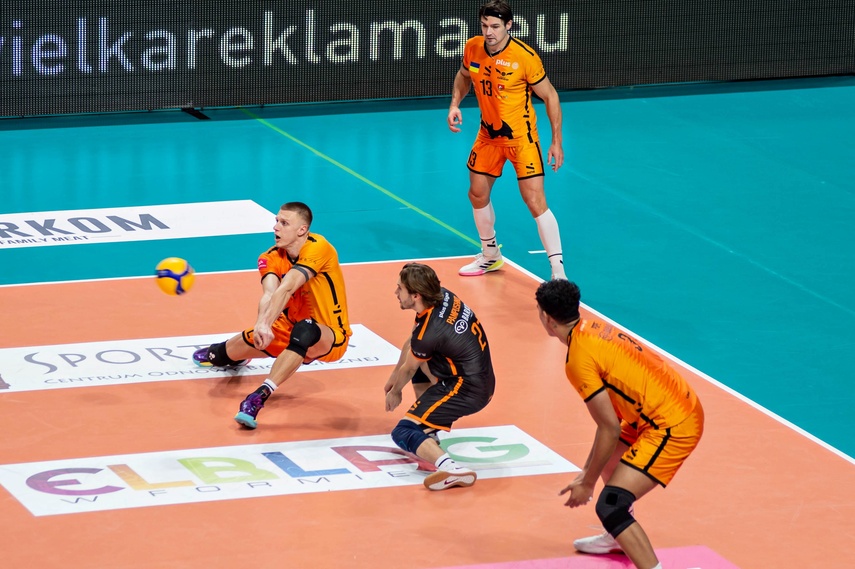 Pięć setów na inaugurację Plusligi w Elblągu zdjęcie nr 338447