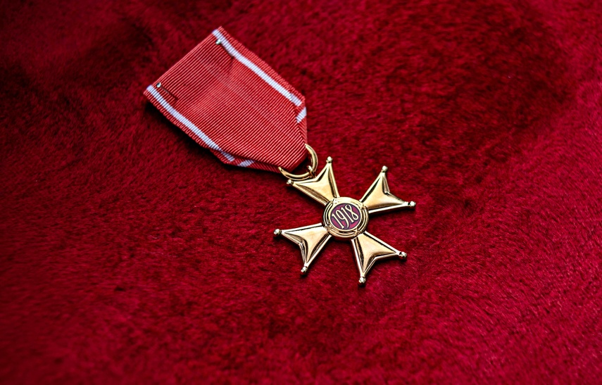 Prezydent RP odznaczył pośmiertnie Zdzisława Dubiellę. Dzisiaj odbył się pogrzeb zdjęcie nr 338496 Prezydent RP odznaczył pośmiertnie Zdzisława Dubiellę. Dzisiaj odbył się pogrzeb zdjęcie nr 338496