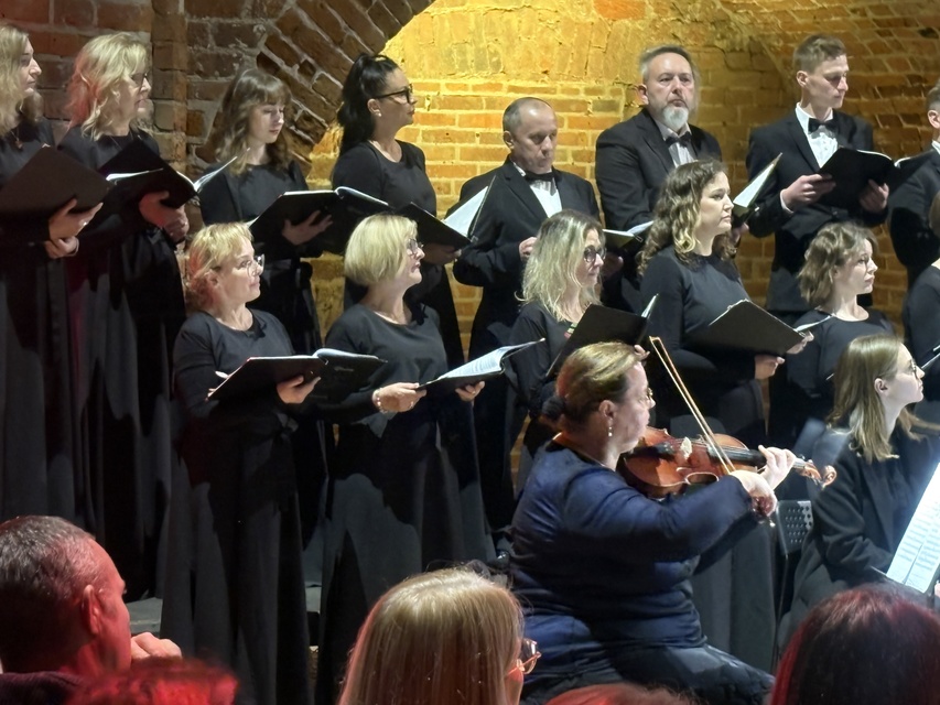 To był wyjątkowy wieczór w Galerii EL zdjęcie nr 338616