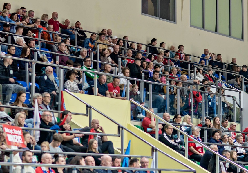 Pierwsza potyczka na remis zdjęcie nr 338889