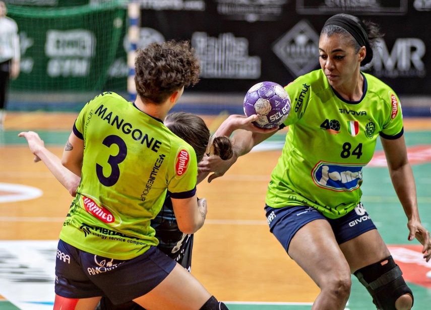 Pierwsza potyczka na remis zdjęcie nr 338877