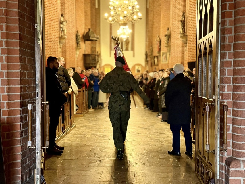 Biało-Czerwone 11, 107 i 123 zdjęcie nr 339054