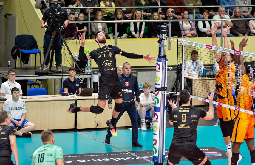 Sensacja pod siatką zdjęcie nr 339259