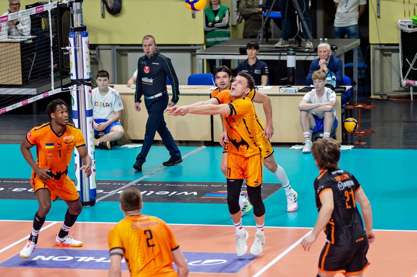 Sensacja pod siatką zdjęcie nr 339266