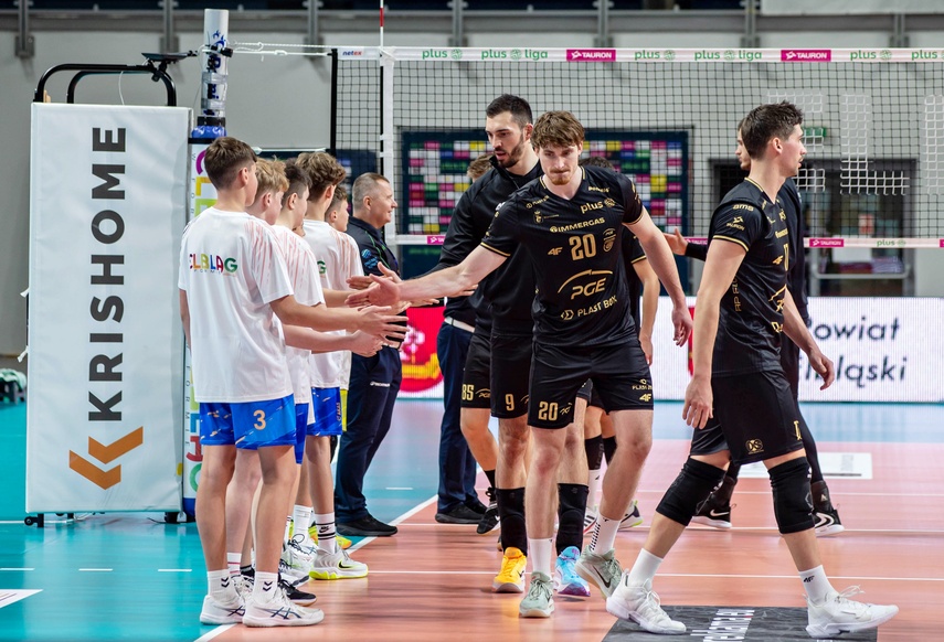 Sensacja pod siatką zdjęcie nr 339279