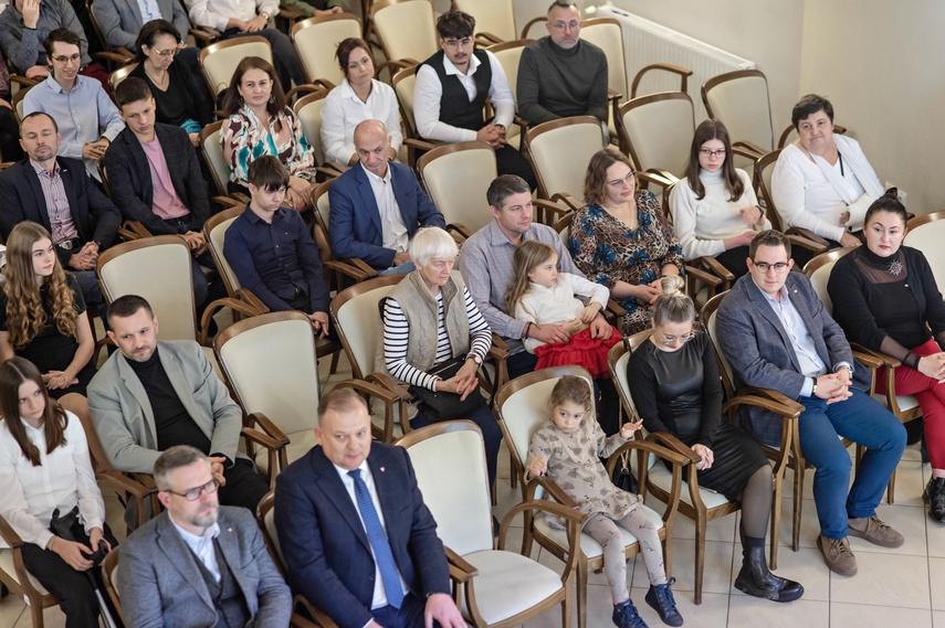 Stypendia dla najzdolniejszych zdjęcie nr 339412