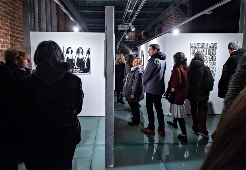 Biało czarne peryferia zdjęcie nr 339559