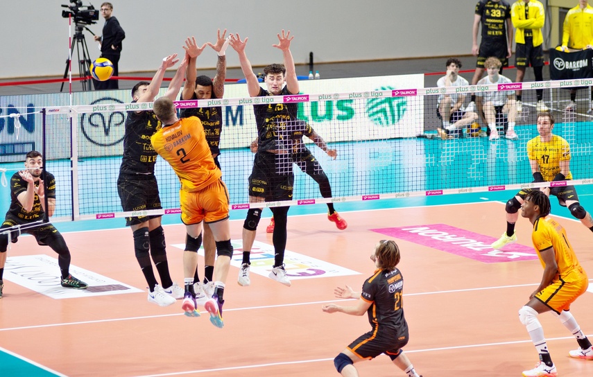 Debiut Oskara Woźnego w Pluslidze zdjęcie nr 339718