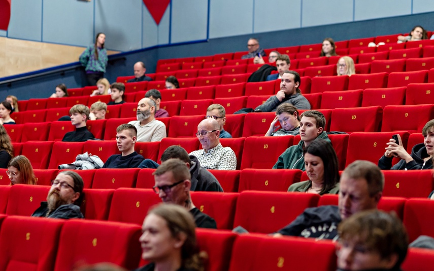 Krzysztof Jaworski wygrywa VII Test Wiedzy o Elblągu zdjęcie nr 339772