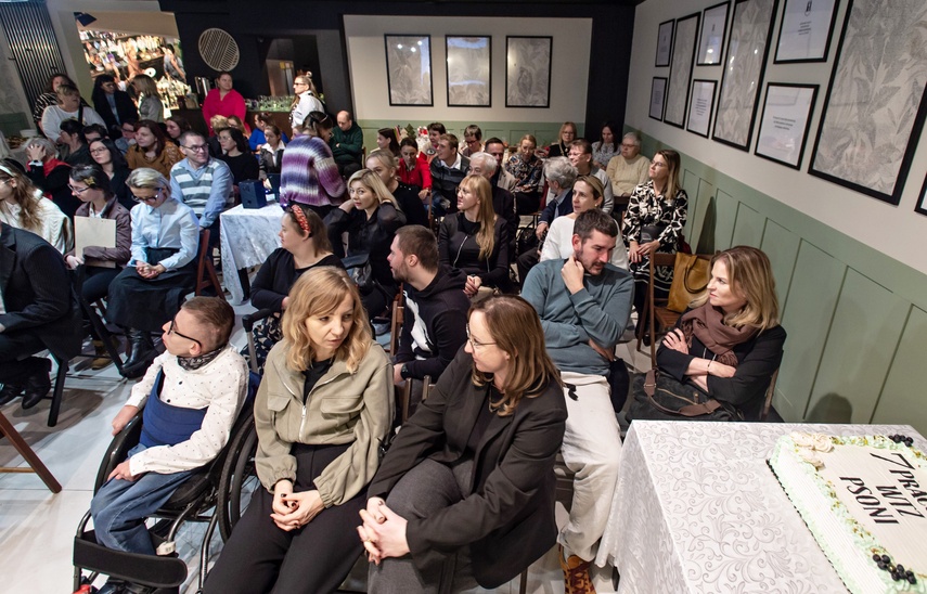 Takiej kawiarni jeszcze w Elblągu nie było zdjęcie nr 339844