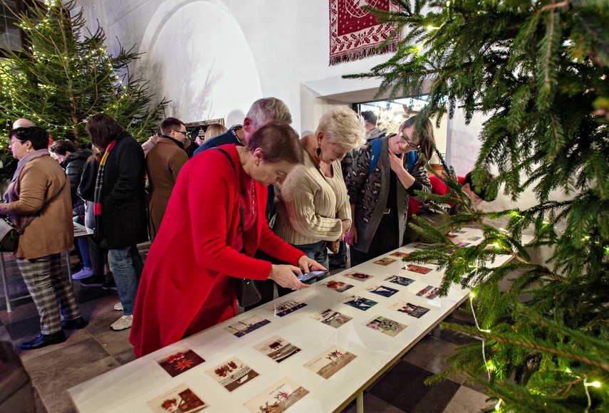 Św. Mikołaj na przystanku PKS zdjęcie nr 340111