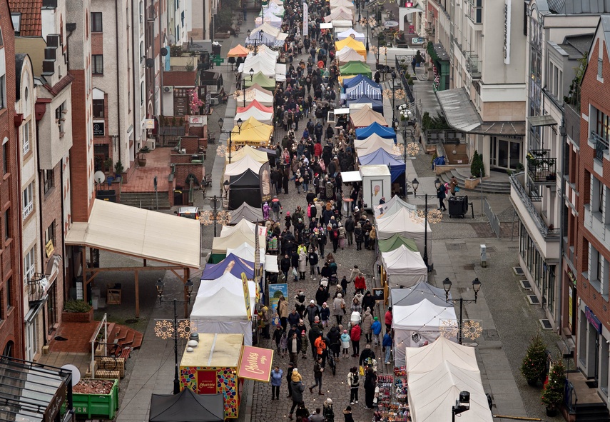 Trwa Jarmark Bożonarodzeniowy zdjęcie nr 340121