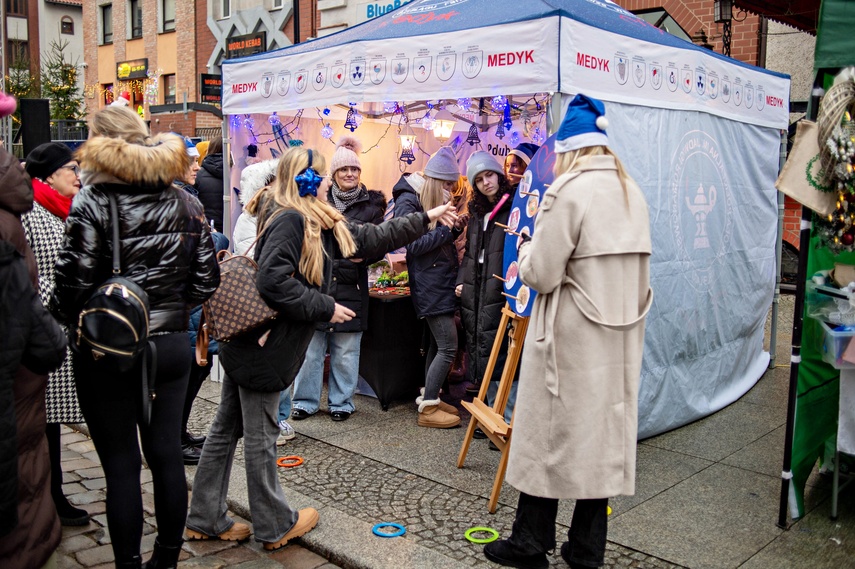 Trwa Jarmark Bożonarodzeniowy zdjęcie nr 340146