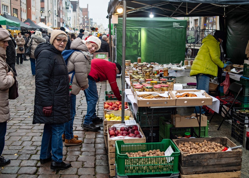 Trwa Jarmark Bożonarodzeniowy zdjęcie nr 340124