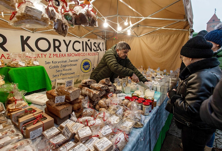 Trwa Jarmark Bożonarodzeniowy zdjęcie nr 340132