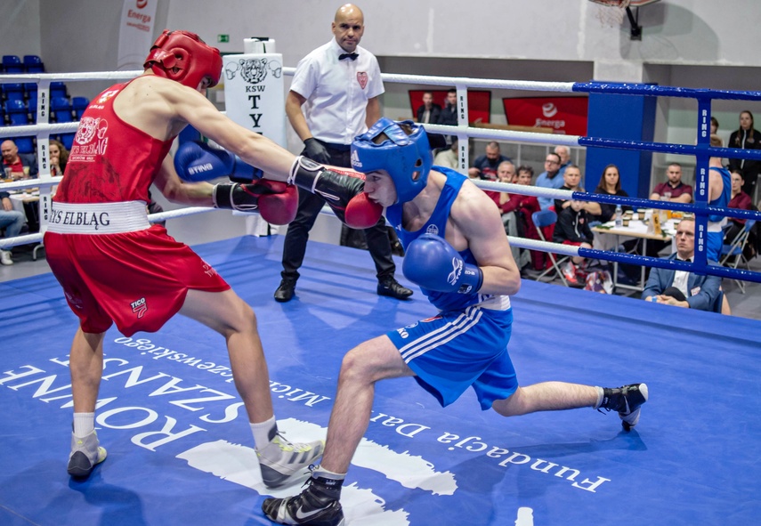 Boks w mikołajkowym wydaniu zdjęcie nr 340182