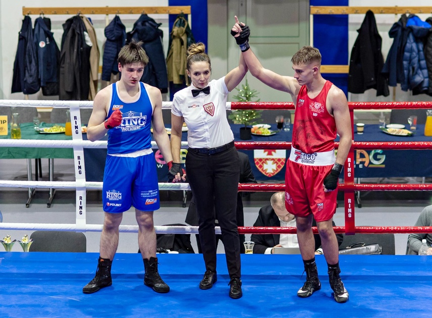 Boks w mikołajkowym wydaniu zdjęcie nr 340165