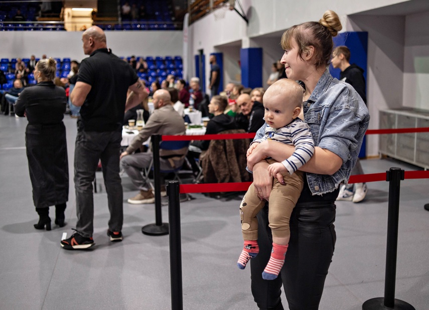 Boks w mikołajkowym wydaniu zdjęcie nr 340178