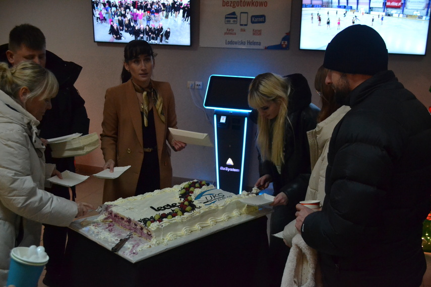 Szóstka świętuje 20. urodziny zdjęcie nr 340215