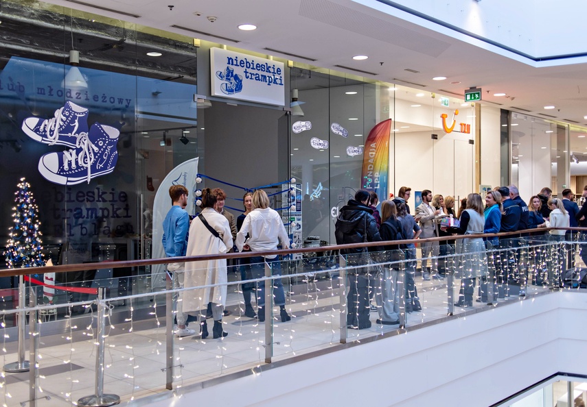 Niebieskie Trampki. Bez hejtu, bez używek i agresji zdjęcie nr 340289