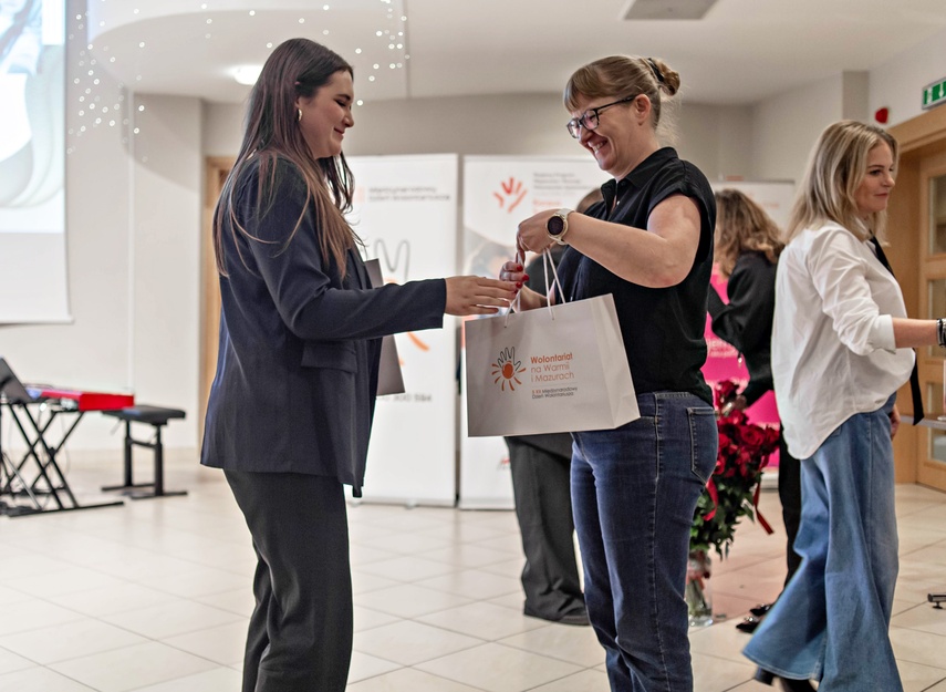 Nagrodzono najaktywniejszych wolontariuszy zdjęcie nr 340354