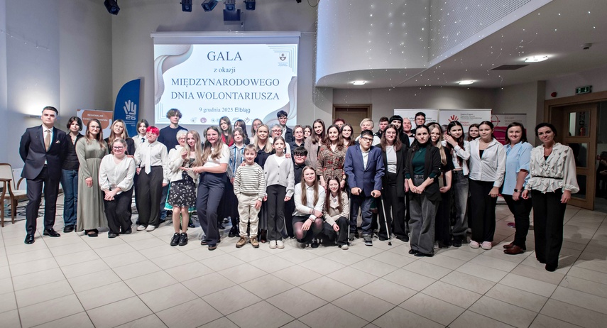 Nagrodzono najaktywniejszych wolontariuszy zdjęcie nr 340375