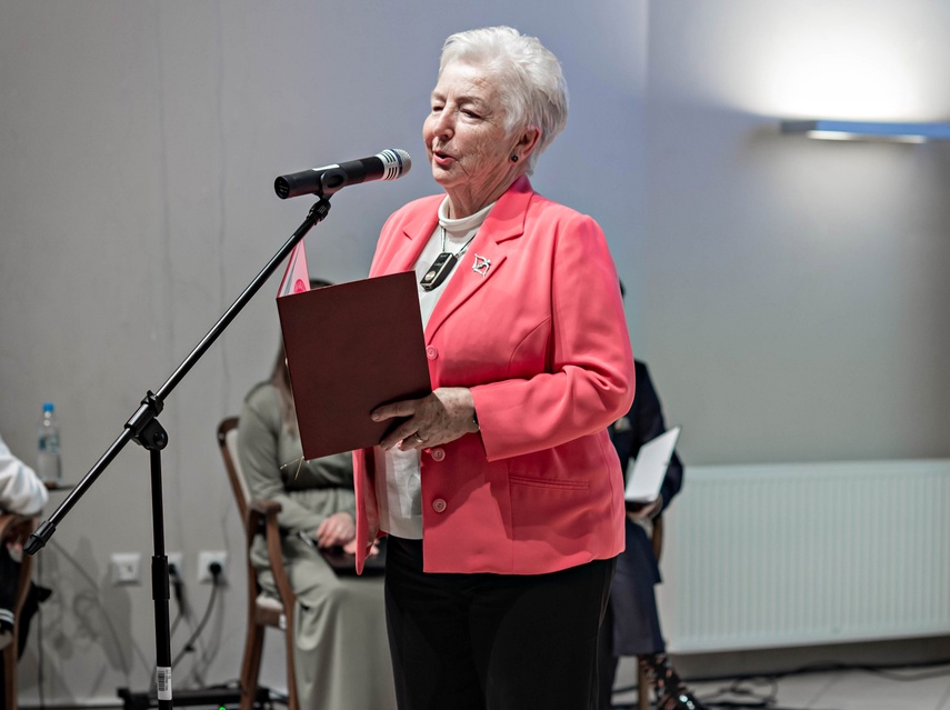 Nagrodzono najaktywniejszych wolontariuszy zdjęcie nr 340373