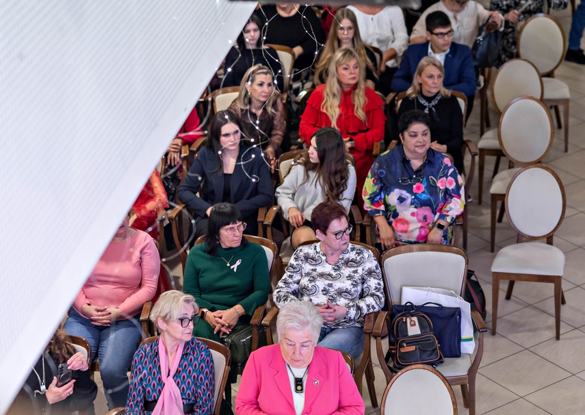 Nagrodzono najaktywniejszych wolontariuszy zdjęcie nr 340324