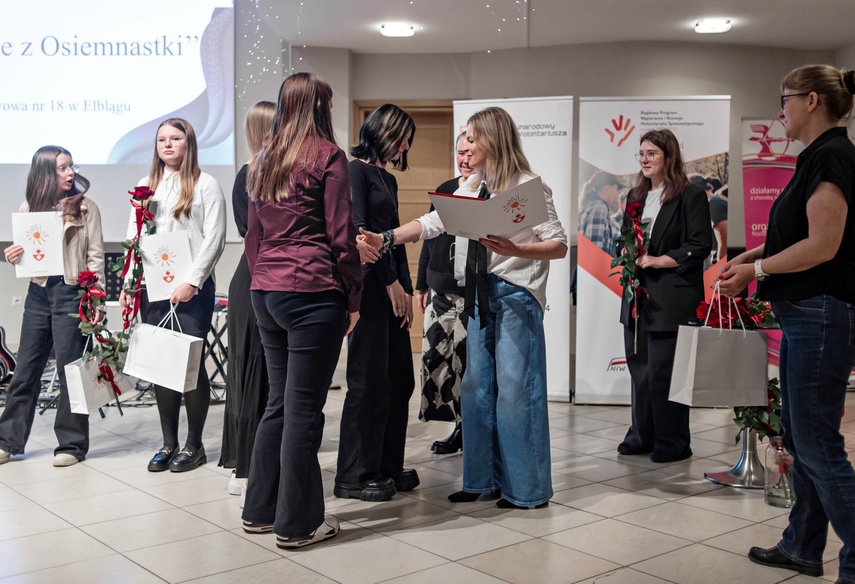 Nagrodzono najaktywniejszych wolontariuszy zdjęcie nr 340364