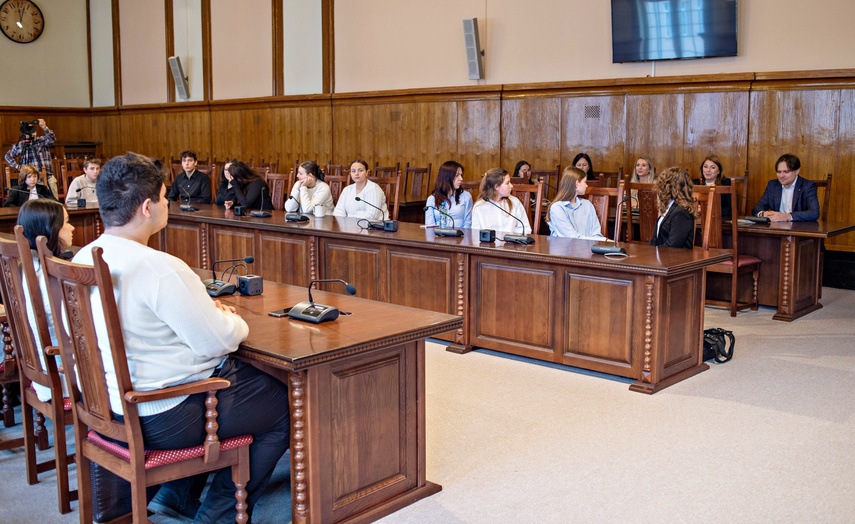 Obradowali młodzi radni zdjęcie nr 340428