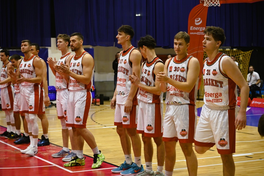 Prowadzili tylko raz, przegrali w końcówce zdjęcie nr 340507