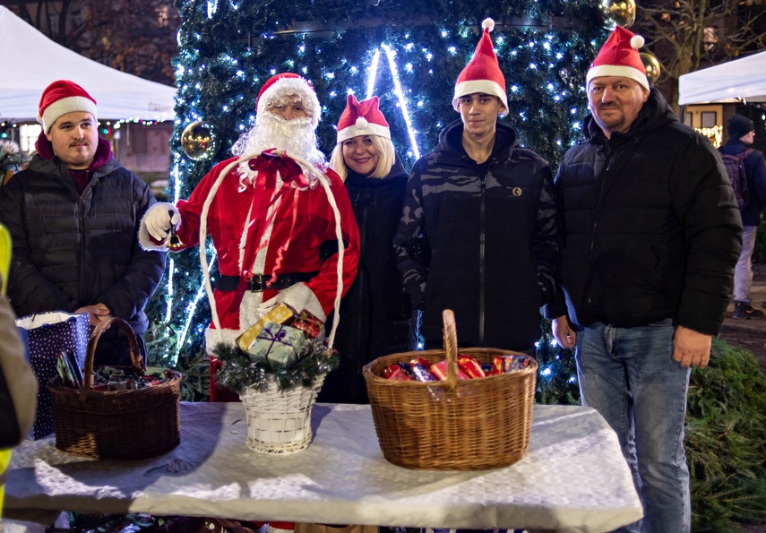Nigdy nie jesteś sam, czyli wigilia na placu Dworcowym zdjęcie nr 340831