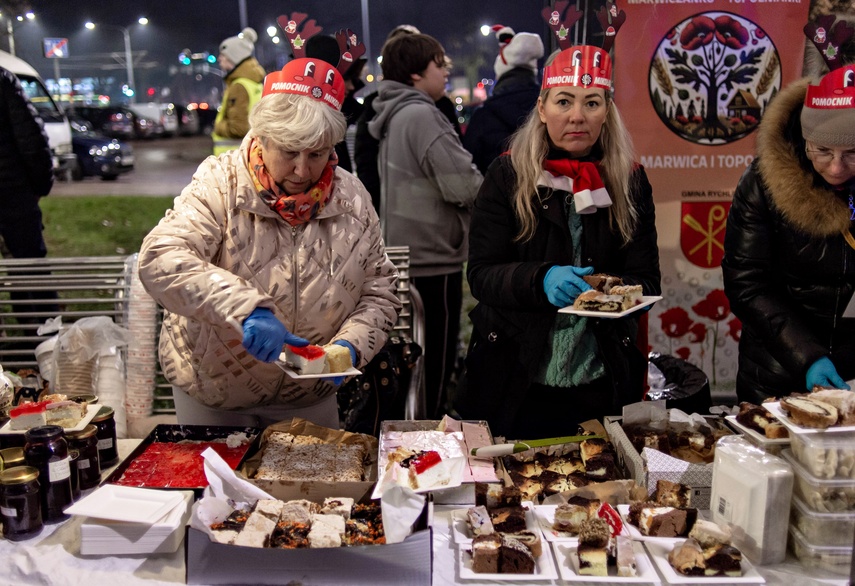 Nigdy nie jesteś sam, czyli wigilia na placu Dworcowym zdjęcie nr 340842